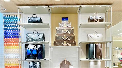 FENDI Kuwait Salhia Boutique in Kuwait, Kuwait 